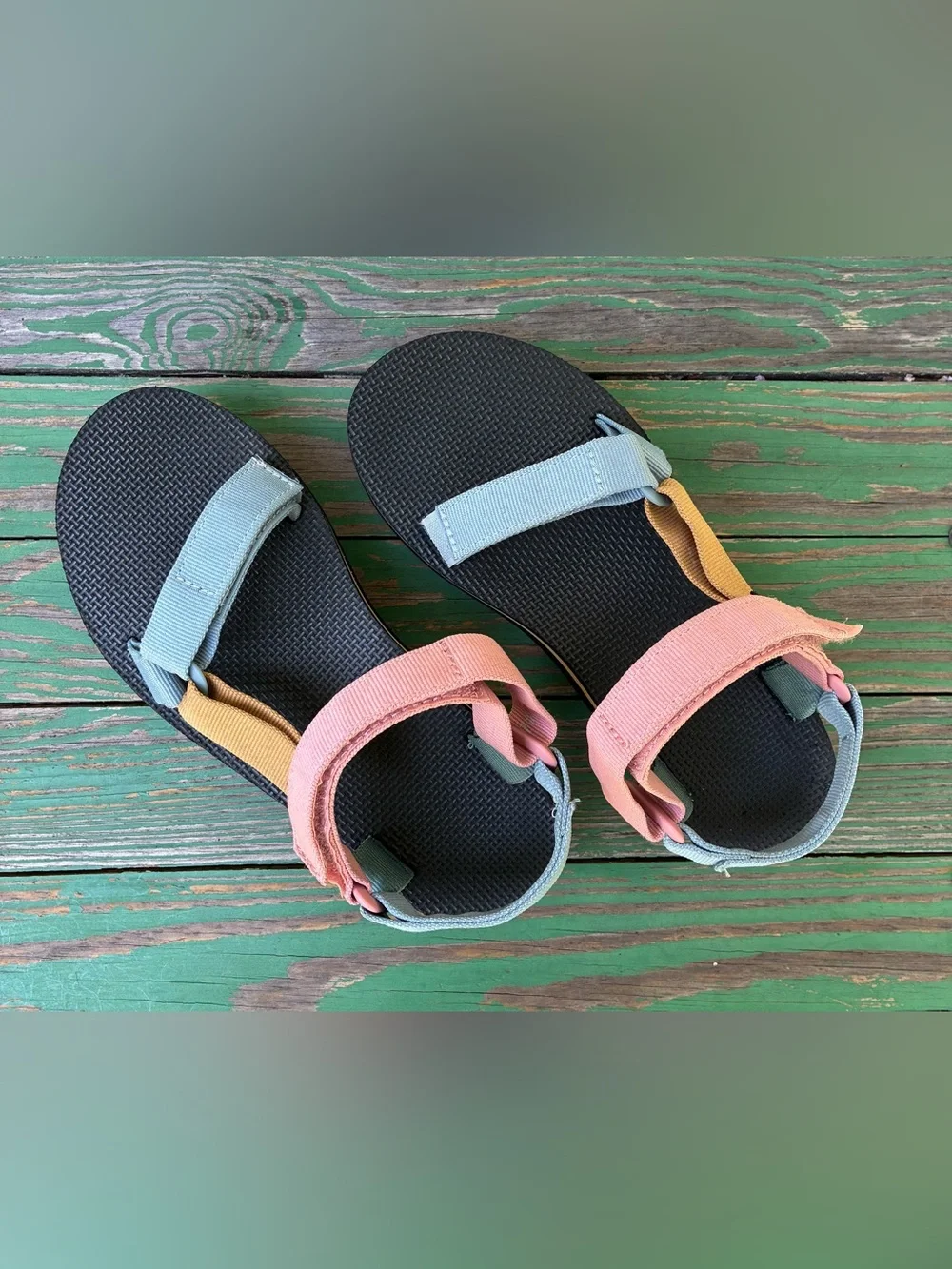 TEVA Womens Flatform Universal Light Multi Sandals Sz 7 Retro Shoes